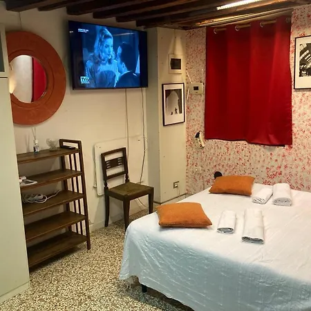 Apartment San Marco Orange Nest Venice
